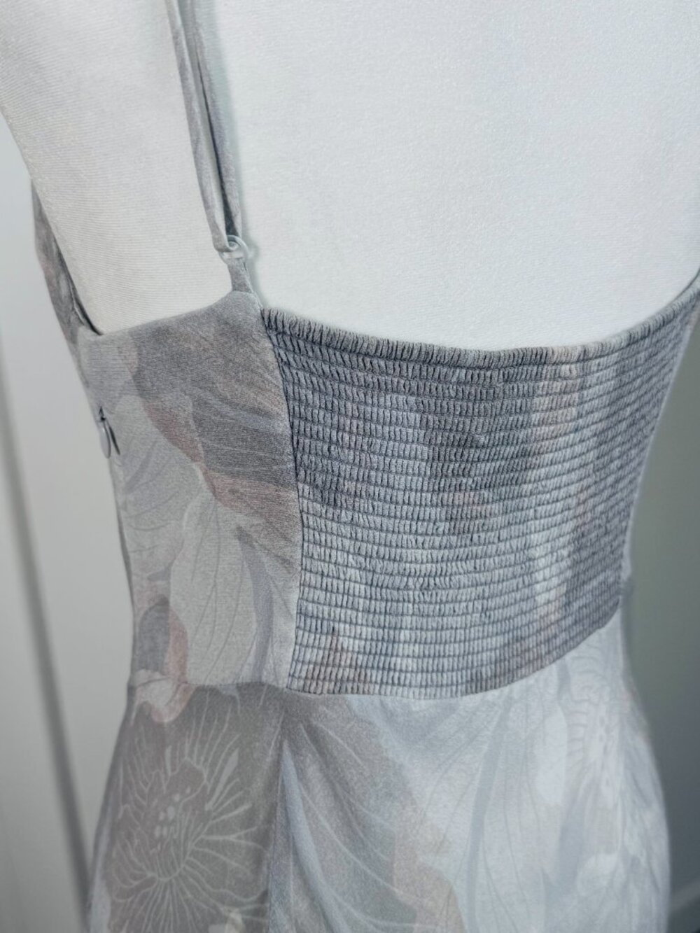ARITZIA Wilfred Bellow Midi Sleeveless Dress, Gray Floral, Women's Size 10 - Picture 5 of 10